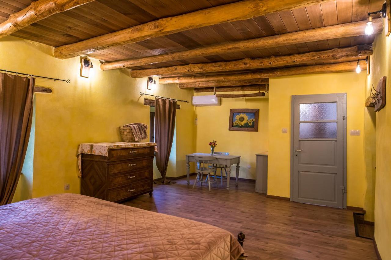 Seki Sest Villa Socerga Ngoại thất bức ảnh